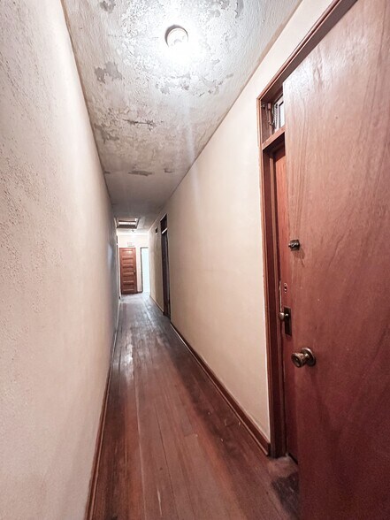 More Photos Of 111 2nd S Ave, Okanogan Storefront Retail Office For Sale