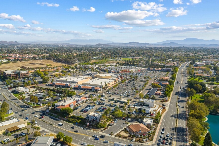 Primary Photo Of 27520 Ynez Rd, Temecula General Retail For Sale