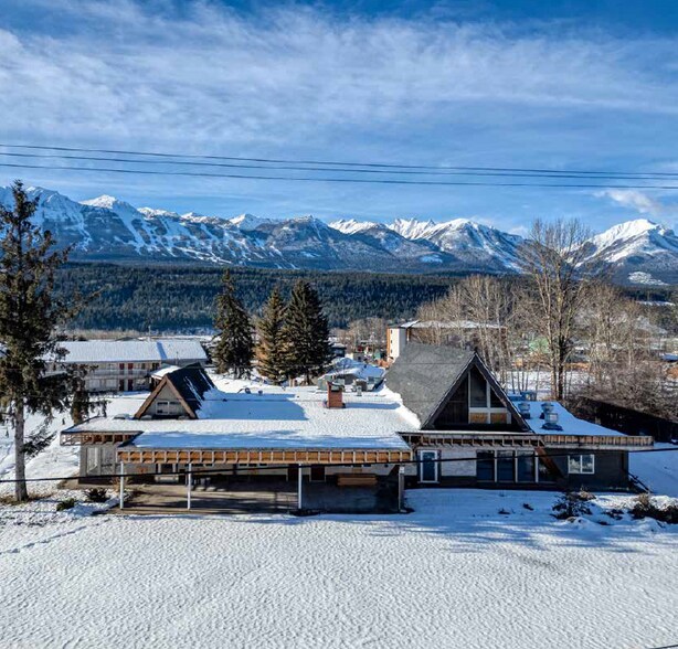 More Photos Of 1105 Trans Canada Hwy W, Golden Land For Sale