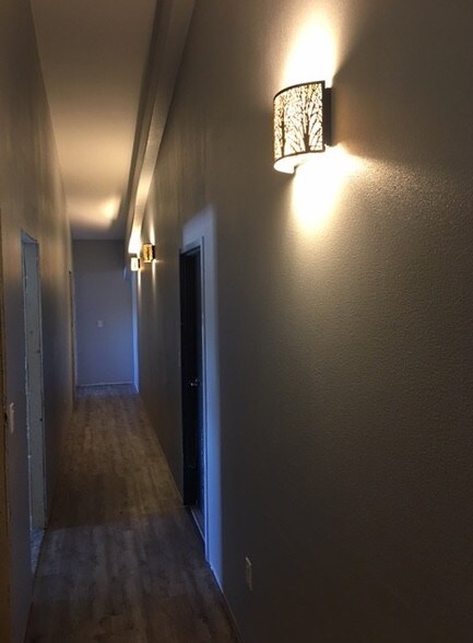 More Photos Of 104 Terrace Ln, Craig Service For Lease