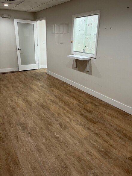 More Photos Of 4675 Ponce de Leon Blvd, Coral Gables Medical For Lease