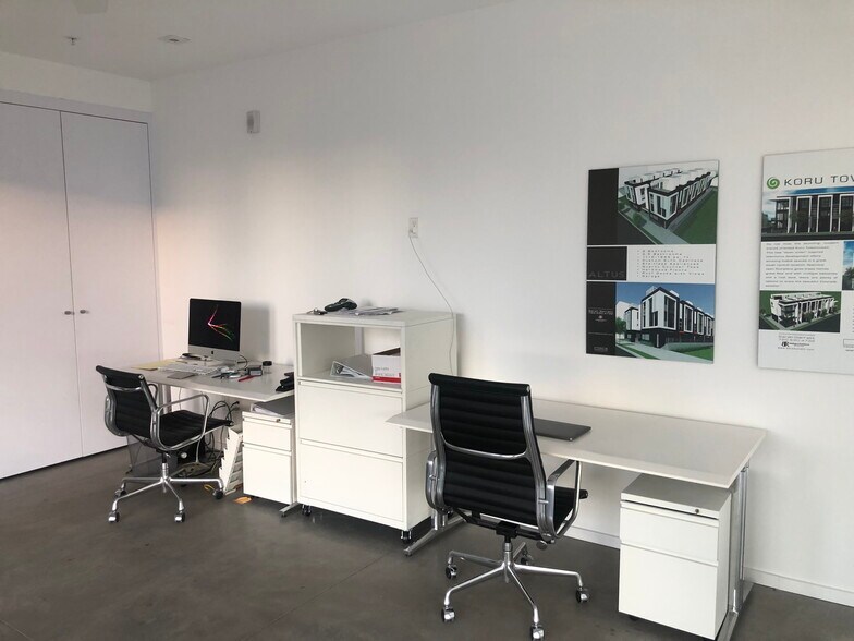 More Photos Of 2190 S Delaware St, Denver Office For Lease