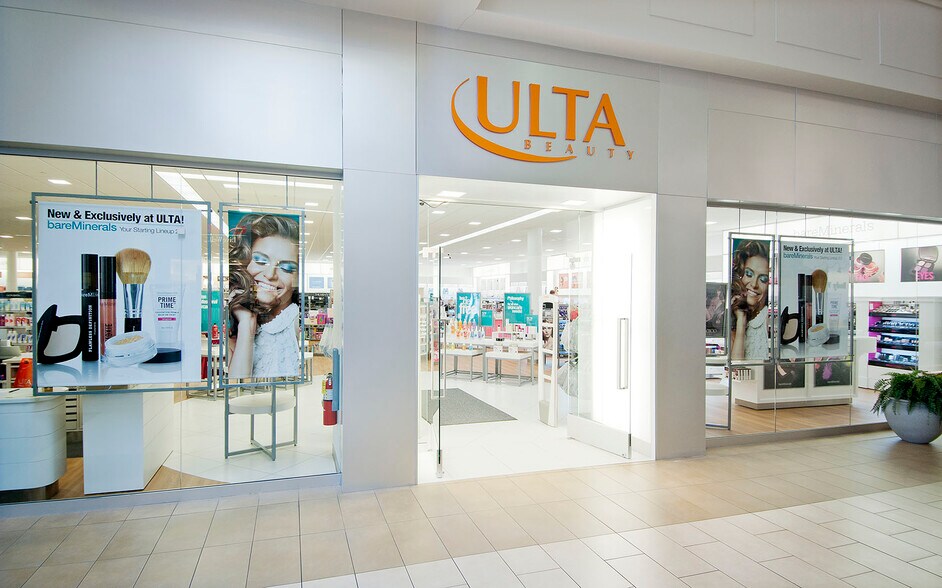 More Photos Of 555 John F Kennedy Rd, Dubuque Unknown For Lease