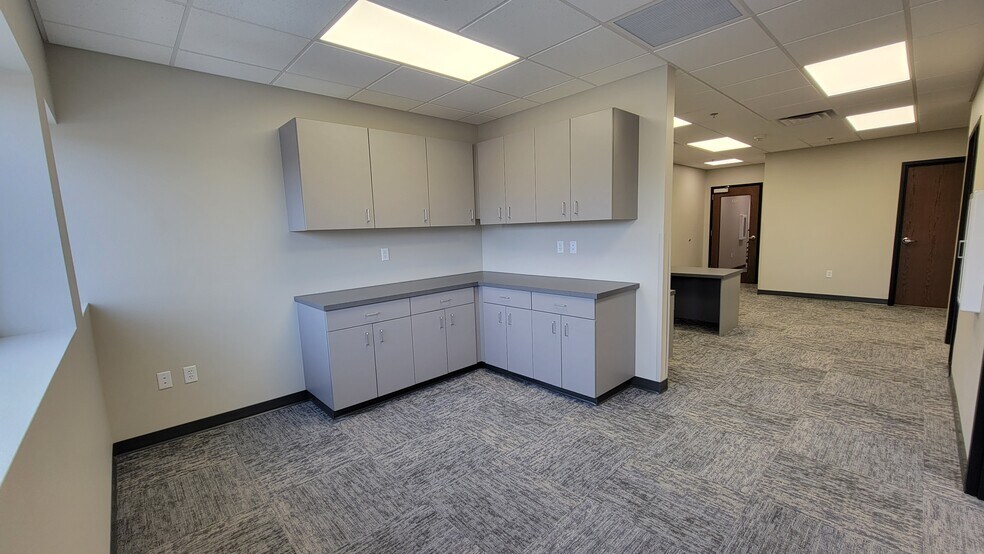 More Photos Of 418 E Rosser Ave, Bismarck Loft Creative Space For Lease