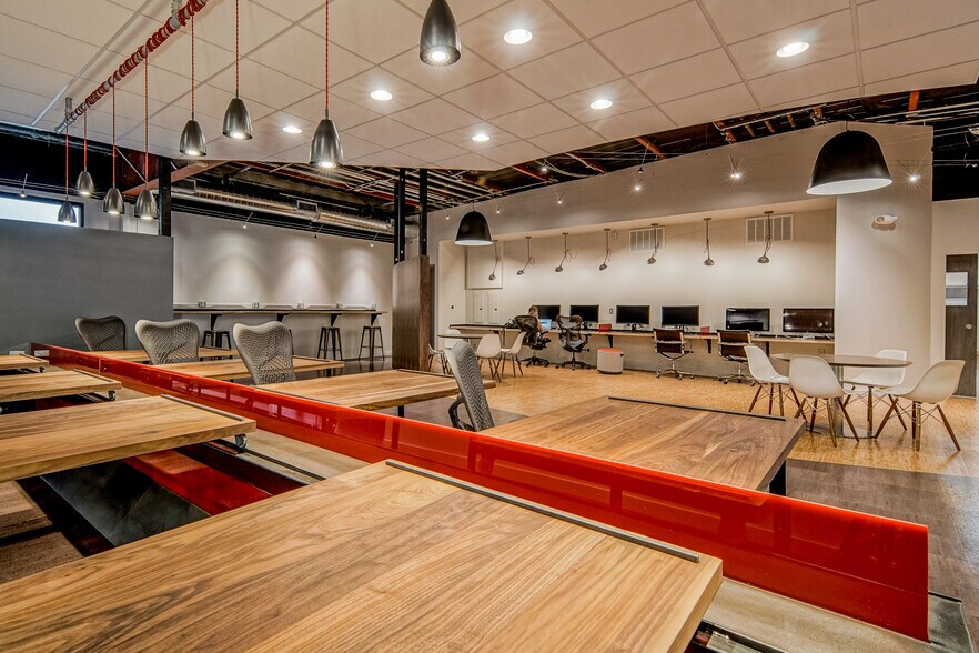 More Photos Of 1700 S Lamar Blvd, Austin Coworking Space