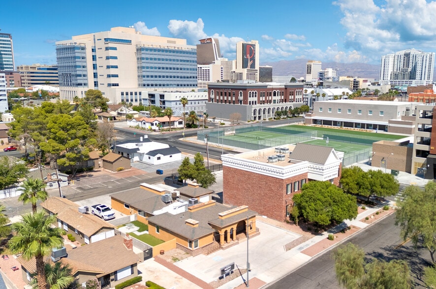 More Photos Of 510 S 8th St, Las Vegas Office Residential For Sale