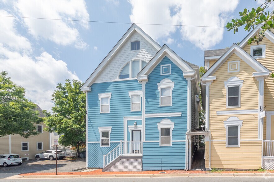 More Photos Of 201 Liberty St SW, Leesburg Office Residential For Lease