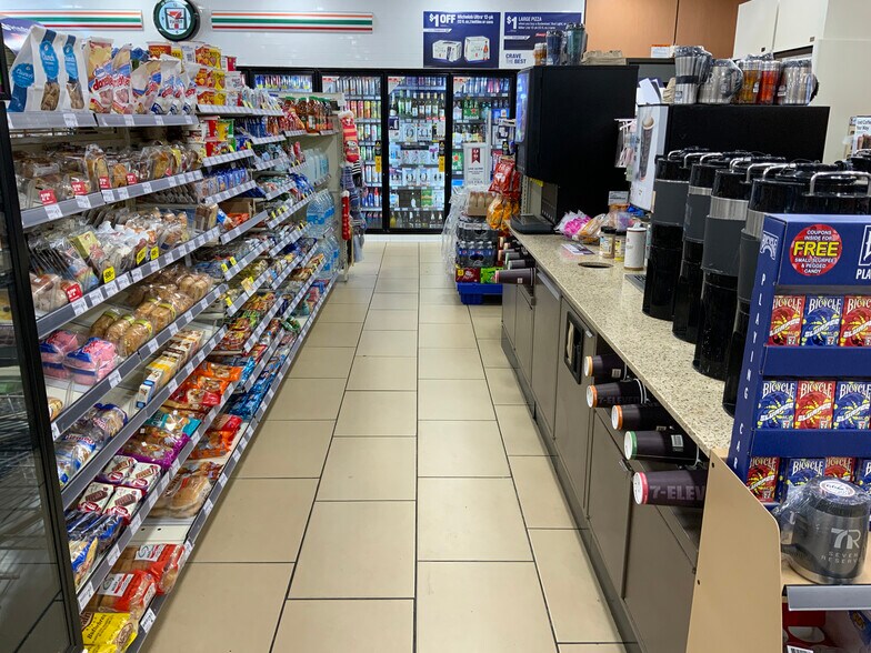 More Photos Of 3435 Minton Rd, West Melbourne Convenience Store For Sale