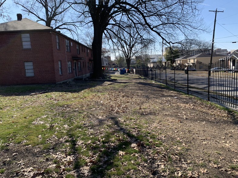 More Photos Of 1055 Merriwether Ave, Memphis Apartments For Sale