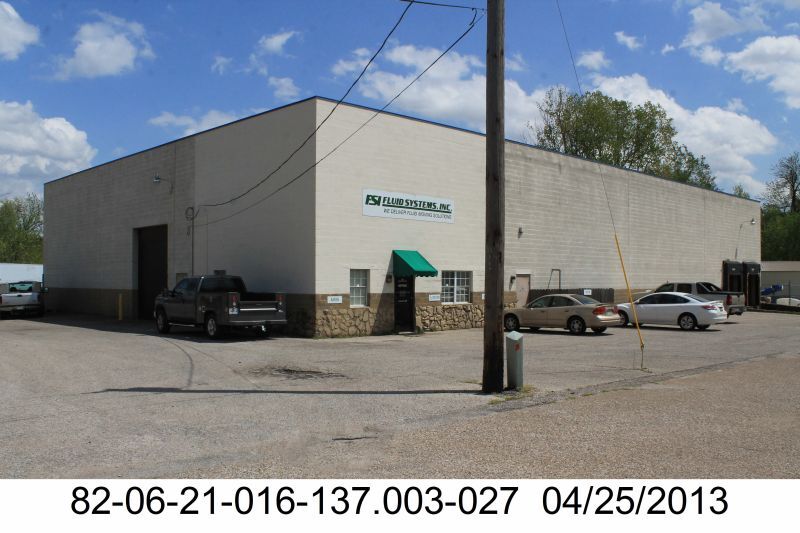 More Photos Of 711 Oak Hill Rd, Evansville Warehouse For Lease