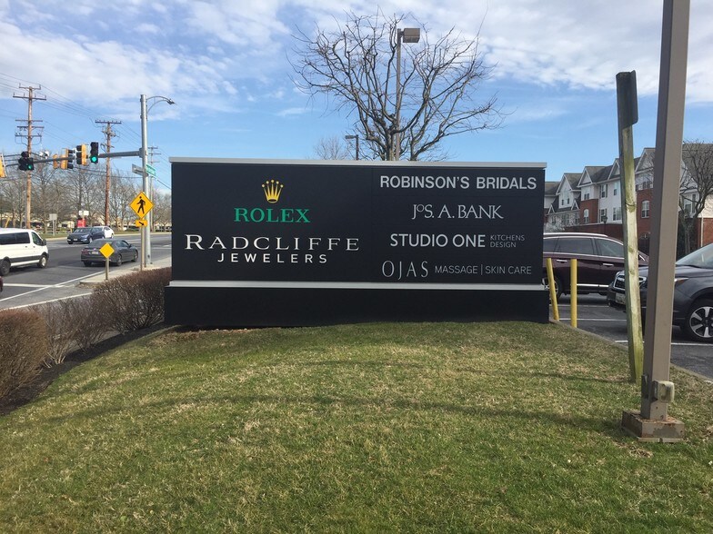 More Photos Of 1844-1850 Reisterstown Rd, Pikesville Freestanding For Lease