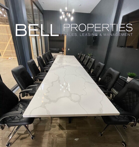 More Photos Of 1701-1721 N Main St, Los Angeles Office For Sale