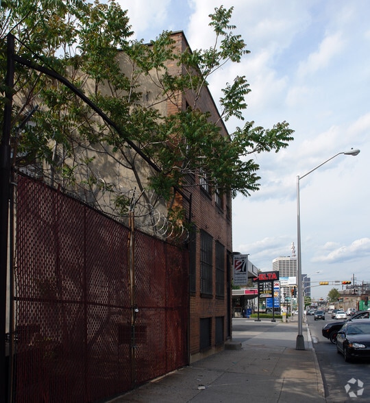 More Photos Of 609-611 McCarter Hwy, Newark Light Manufacturing For Sale