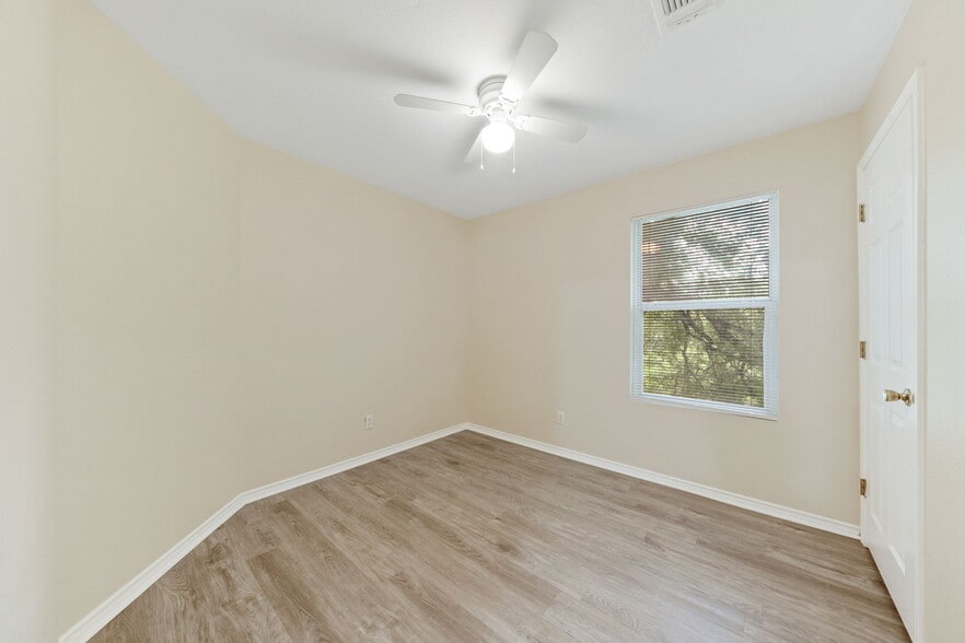 More Photos Of 414 Cupples Rd, San Antonio Apartments For Sale