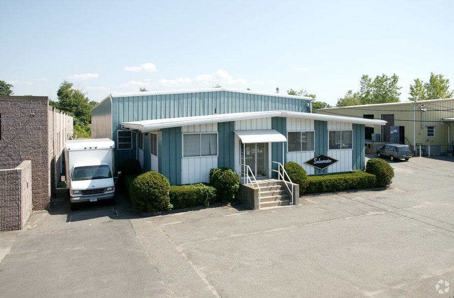 More Photos Of 396 Ledyard St, Hartford Light Manufacturing For Lease