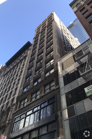 More Photos Of 39 W 32nd St, New York Office For Lease