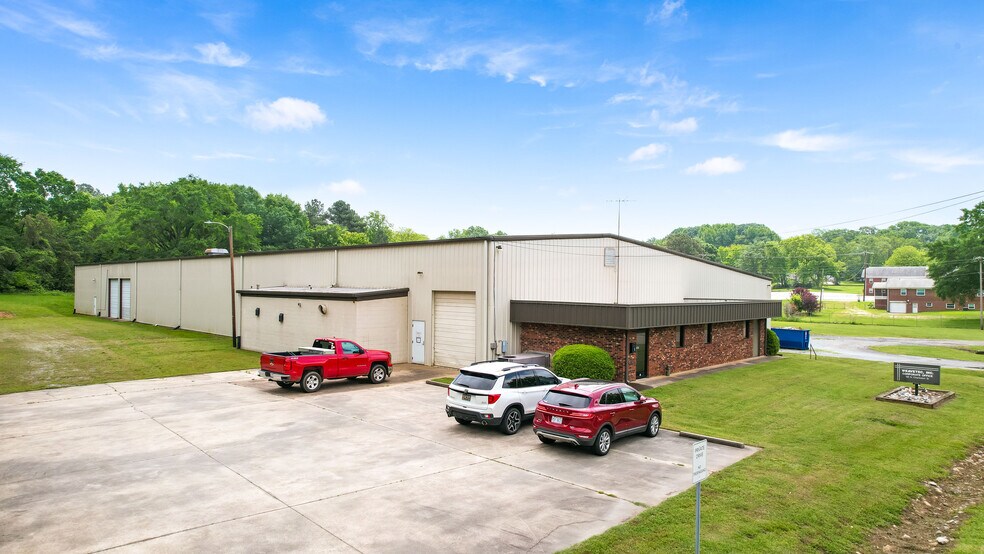 More Photos Of 124 N Charleston St, Blacksburg Warehouse For Sale