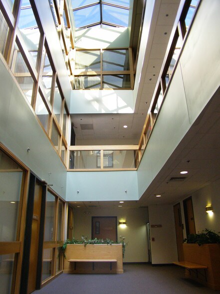 More Photos Of 101 Cambridge St, Burlington Medical For Lease