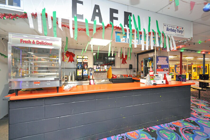 More Photos Of 805 Sater St, Greenville Skating Rink For Sale