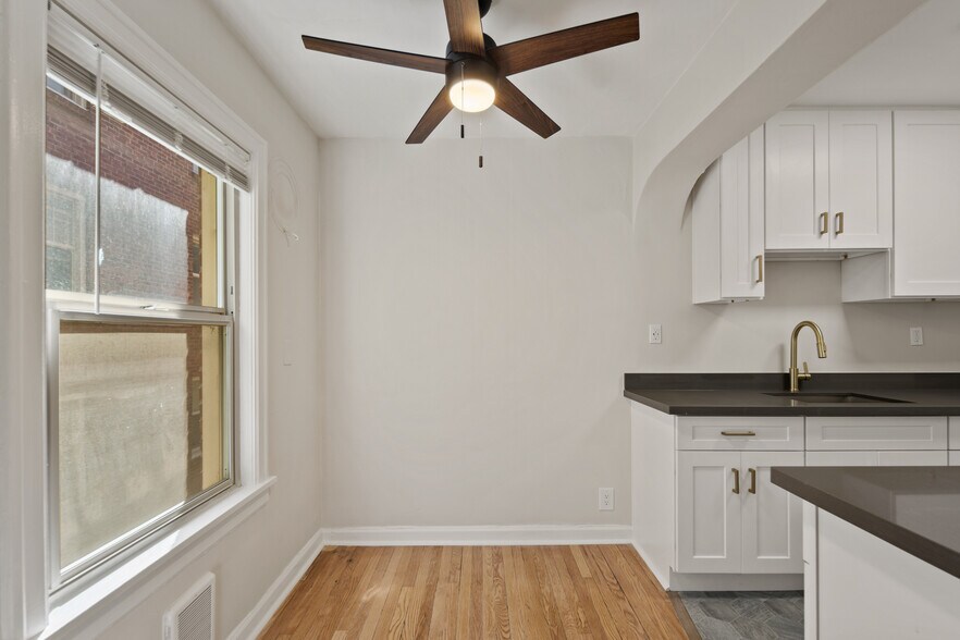More Photos Of , Seattle Multifamily For Sale