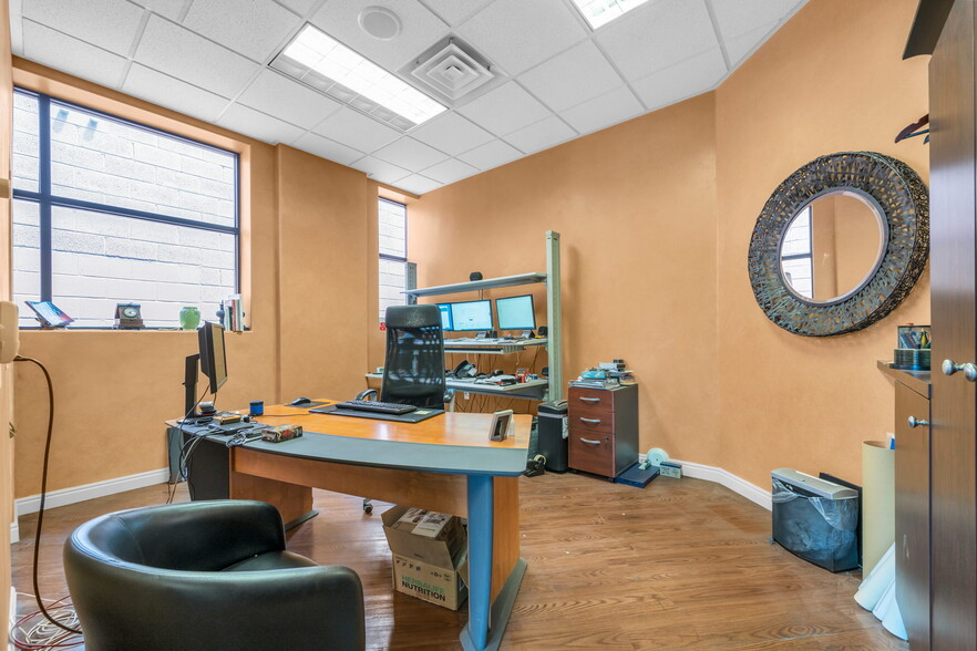 More Photos Of 1345 S Main St, Salt Lake City Freestanding For Lease