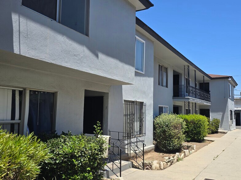 More Photos Of 6736-6800 West Blvd, Los Angeles Apartments For Sale