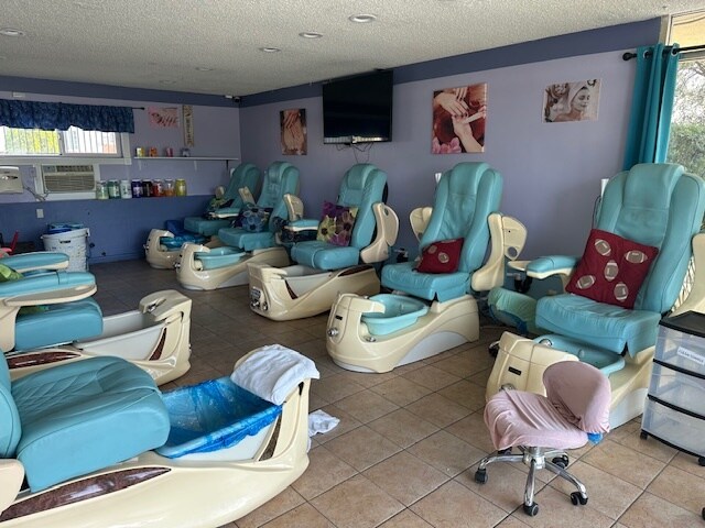 More Photos Of 641-681 S Beach Blvd, La Habra Unknown For Lease