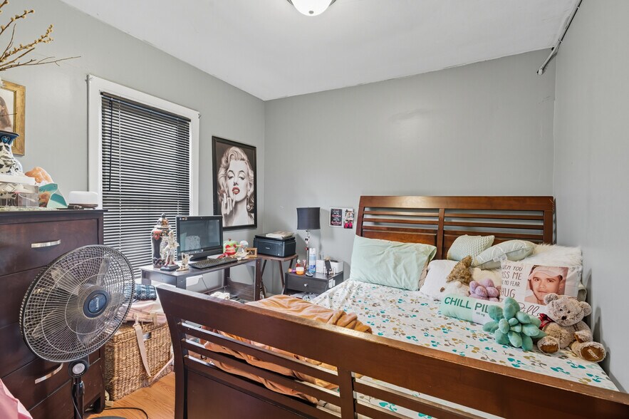 More Photos Of 1043-1045 Charles St, Providence Storefront Retail Residential For Sale