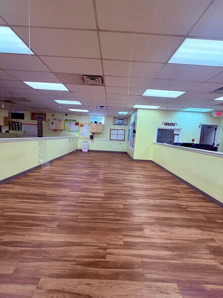 More Photos Of 309 Vine St, Camden General Retail For Sale