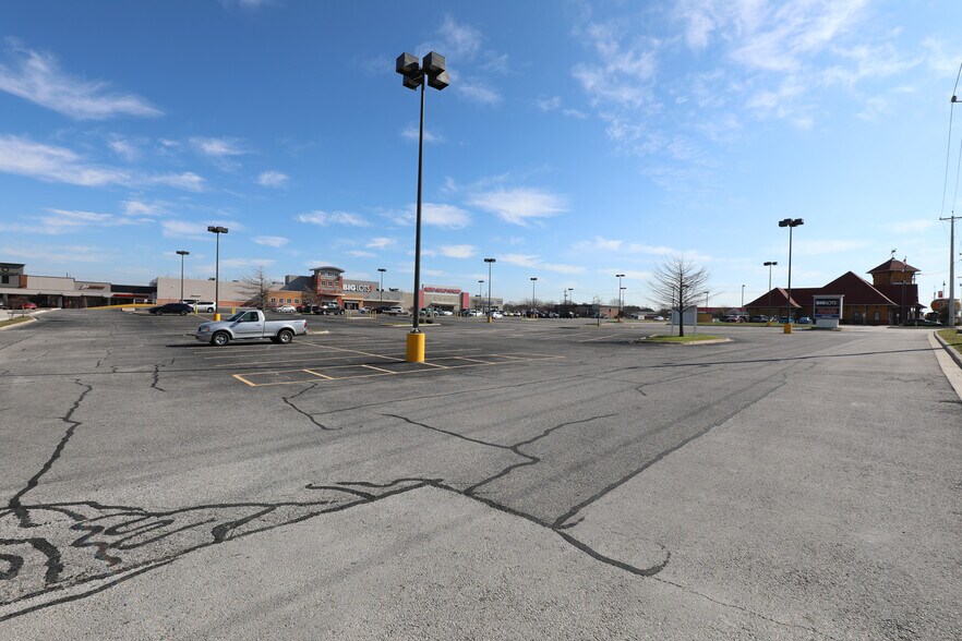 More Photos Of 5000 Main St, The Colony Unknown For Lease