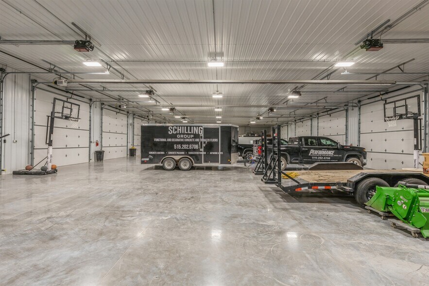 More Photos Of 33083 Ute Ave, Waukee Flex For Sale