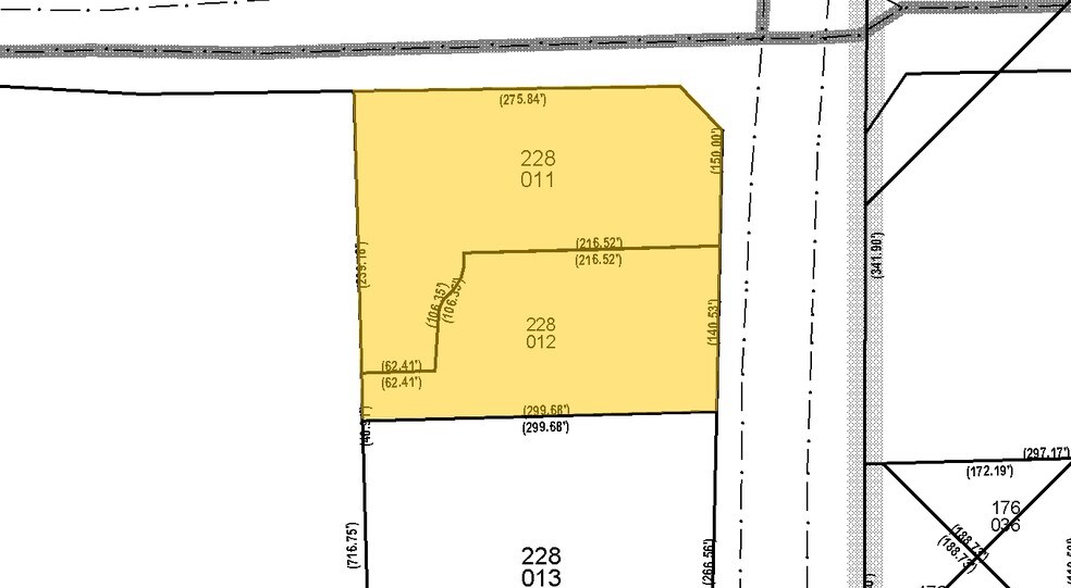 More Photos Of 800-820 Commons Dr, Geneva Freestanding For Sale
