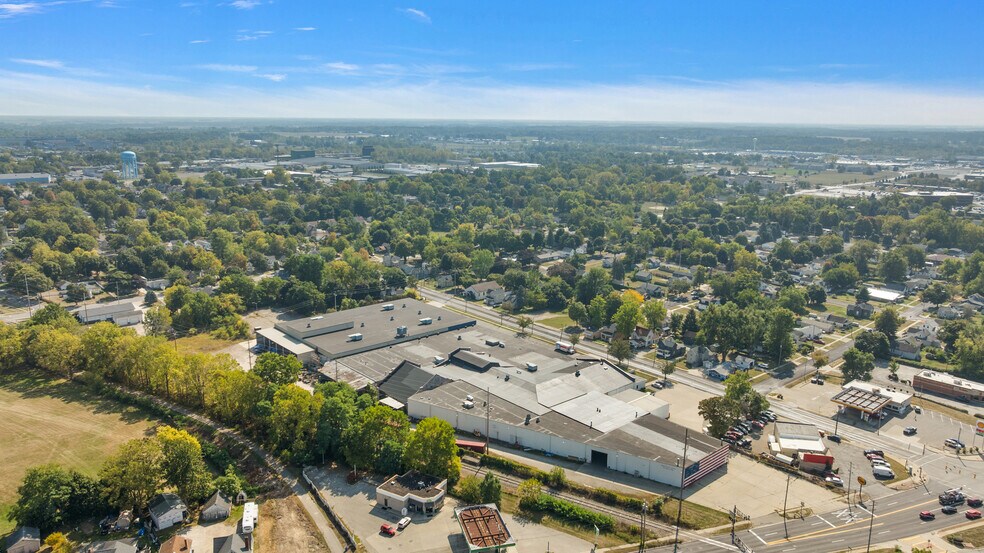 More Photos Of 412 W Beecher St, Adrian Manufacturing For Lease