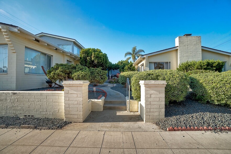 More Photos Of 428-438 Rosemont St, La Jolla Apartments For Sale