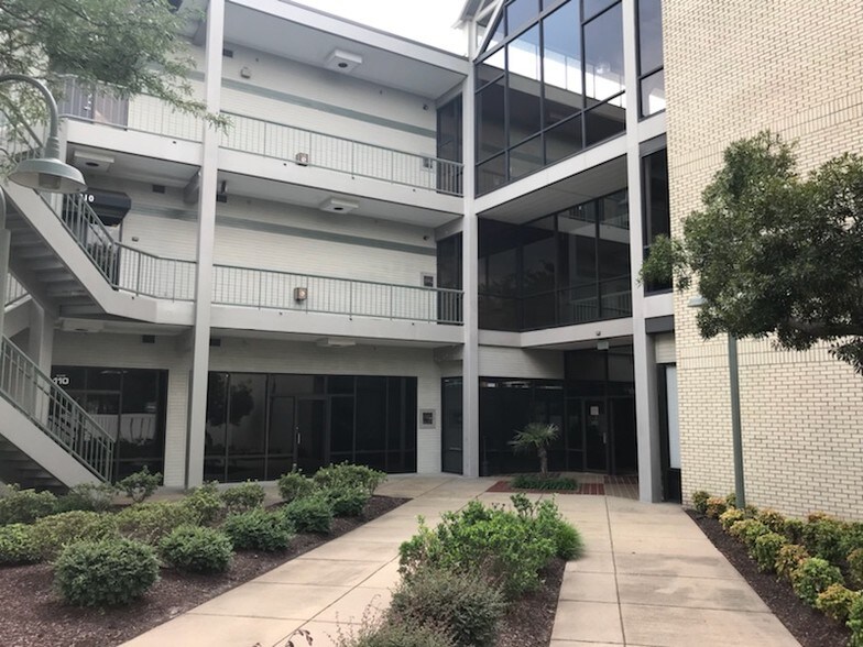 More Photos Of 6477 College Park Sq, Virginia Beach Office For Sale