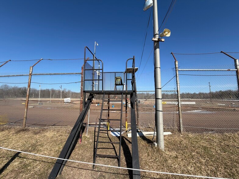 More Photos Of 350 W Riley Thompson Rd, Muskegon Sports And Entertainment For Sale