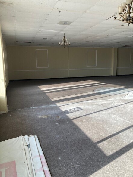 More Photos Of 15222-15258 N I-45, Conroe Unknown For Lease