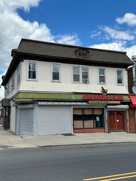 Primary Photo Of 335-341 Lyons Ave, Newark Storefront Retail Residential For Lease