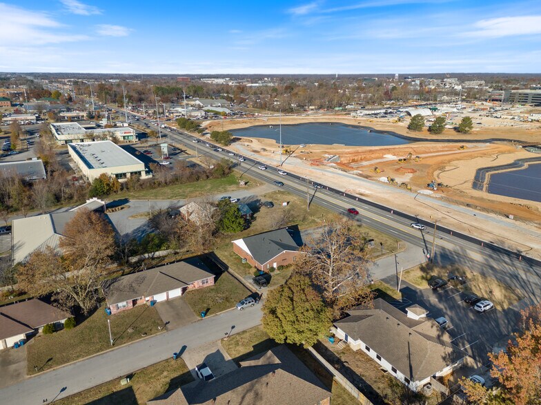 More Photos Of 1412 Se 14th St, Bentonville Medical For Lease