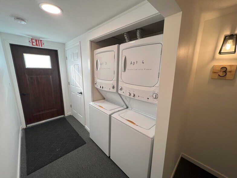 More Photos Of 2271 S Cost a Plenty Rd, Warsaw Apartments For Sale