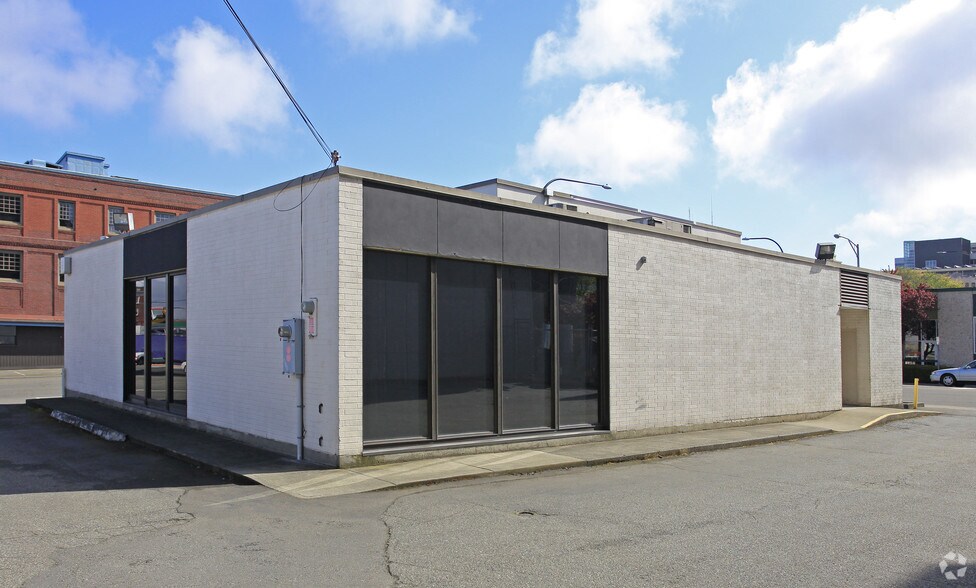 More Photos Of 3102 Colby Ave, Everett Medical For Lease