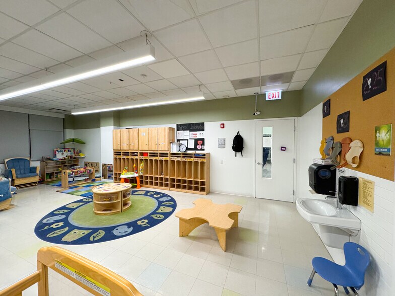 More Photos Of 291 N Union Ave, Chicago Apartments For Sale