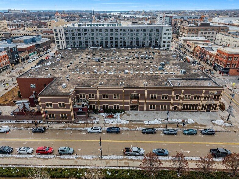 More Photos Of 301 N Adams St, Green Bay Office Residential For Sale