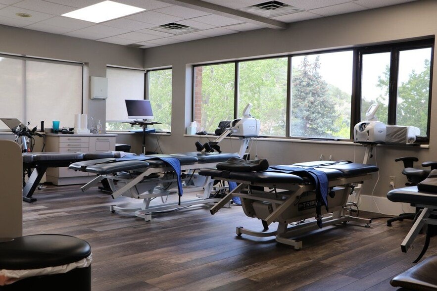 More Photos Of 1 Oakwood Park, Castle Rock Medical For Lease