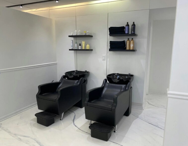 More Photos Of 1915-1917 N Damen Ave, Chicago Storefront For Sale