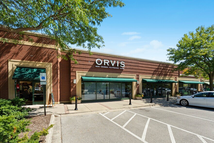 More Photos Of 1199 Wilmette Ave, Wilmette General Retail For Lease