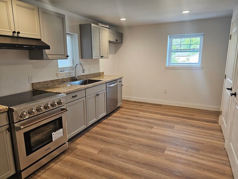 More Photos Of 2797 Egypt Rd, Audubon Storefront Retail Residential For Sale