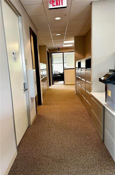 More Photos Of 2580 Sierra Sunrise Ter, Chico Office For Lease