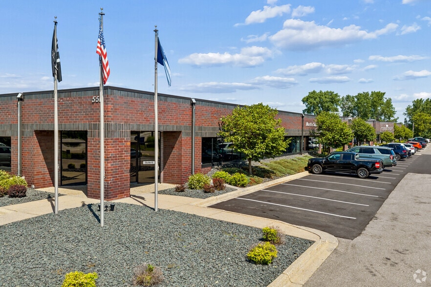 Primary Photo Of 550-600 County Road D W, New Brighton Light Distribution For Lease