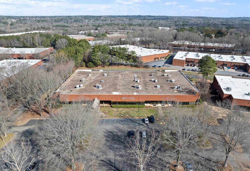 More Photos Of 4830 River Green Pky, Duluth Warehouse For Lease